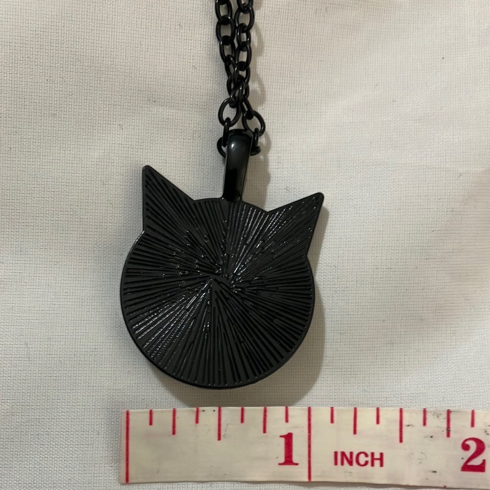Hashibira Inosuke Demon Slayer Necklace - Picture 6 of 10